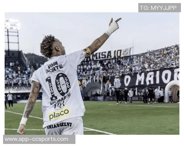 内马尔膝盖手术后恢复良好重返桑托斯训练场备战新赛季 内马尔膝盖手术后恢复良好重返桑托斯训练场备战新赛季